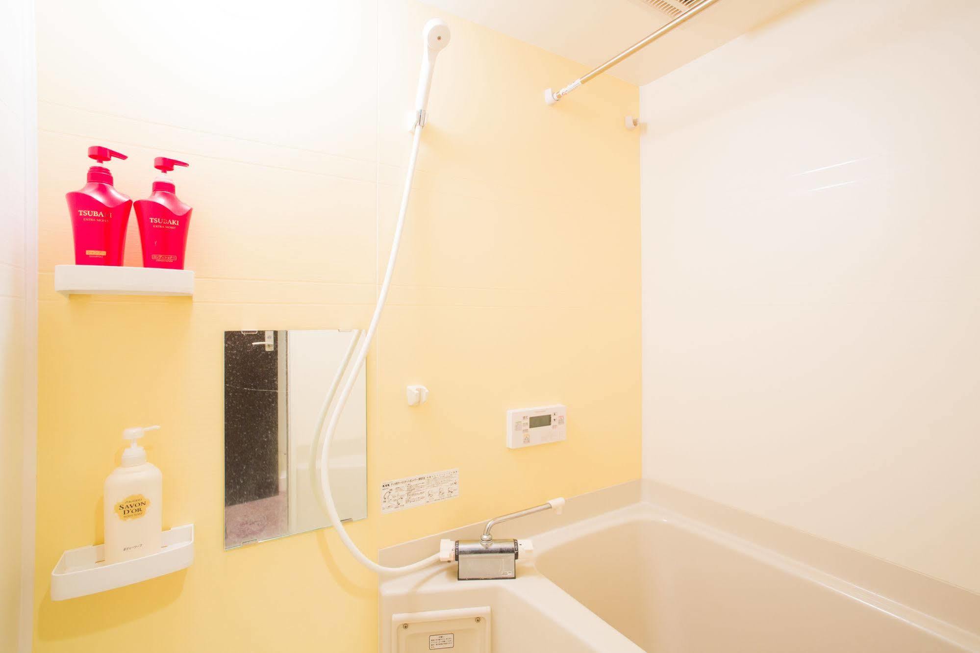 Hotel Dotombori Base Osaka Zewnętrze zdjęcie